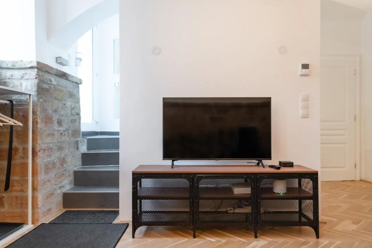 Ferienwohnung Der Fuchsbau - Neu, kuschelig und zentral im Grünen Wien Apartment
