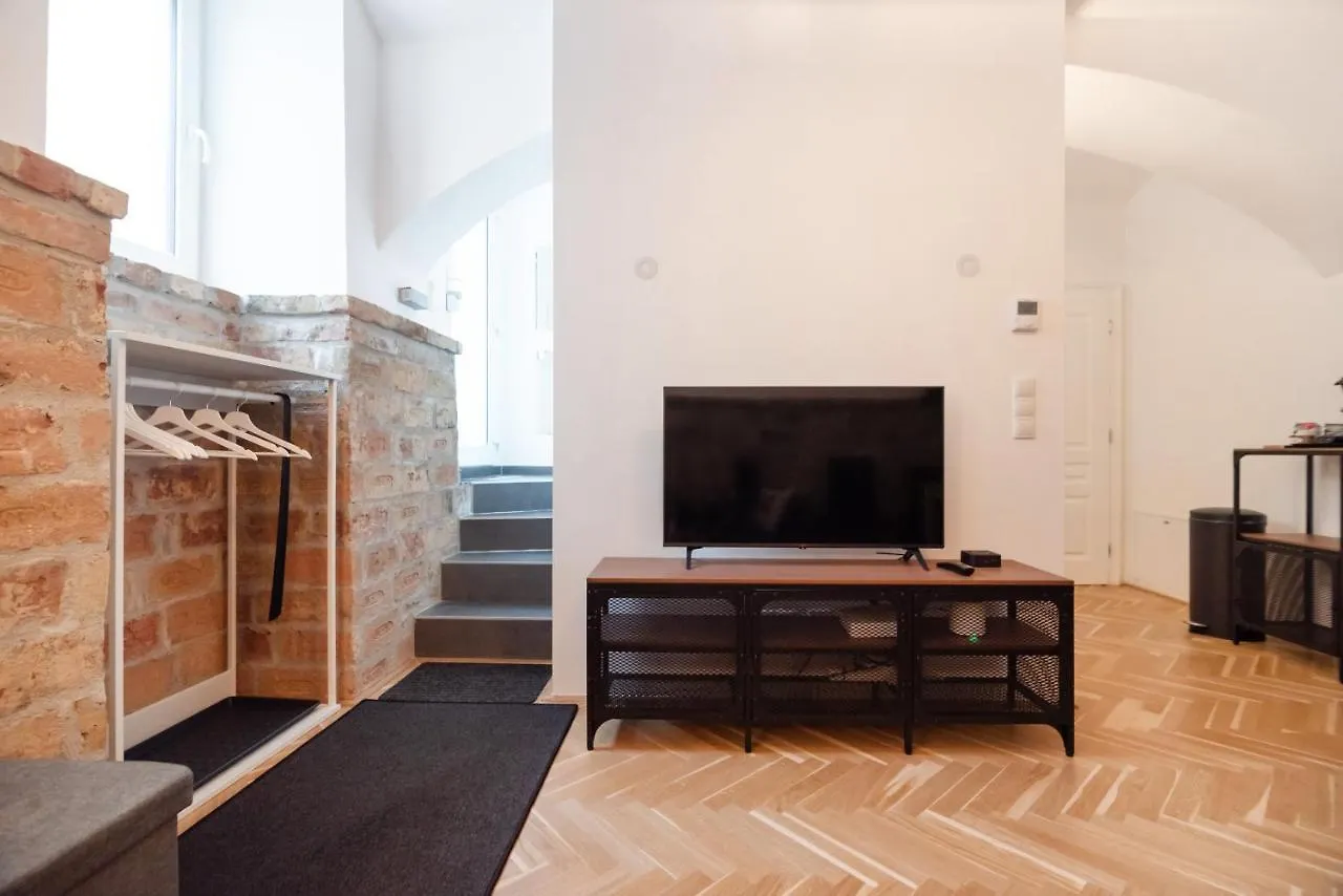 Ferienwohnung Der Fuchsbau - Neu, kuschelig und zentral im Grünen Wien 0*,  Österreich