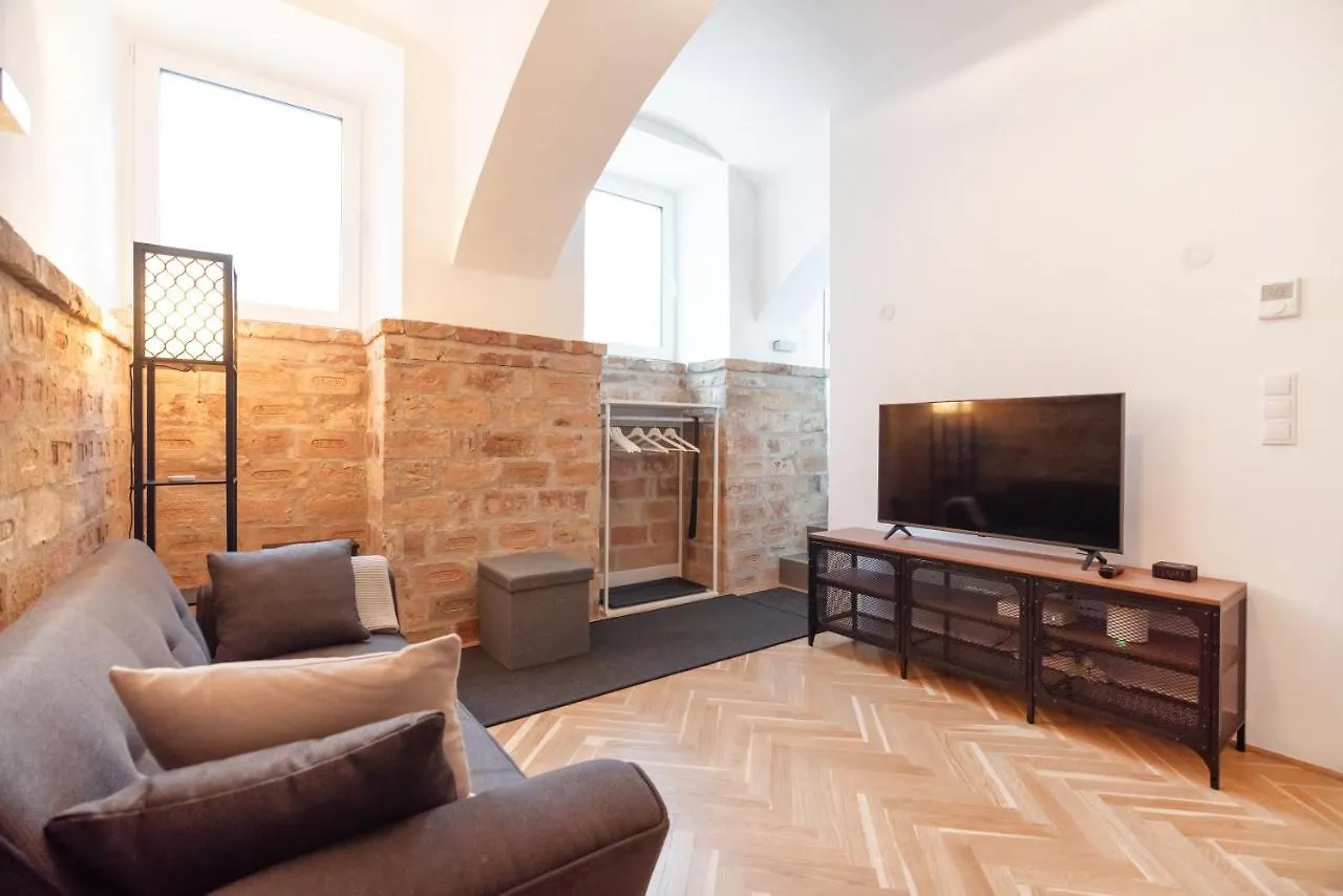 Ferienwohnung Der Fuchsbau - Neu, kuschelig und zentral im Grünen Wien Österreich