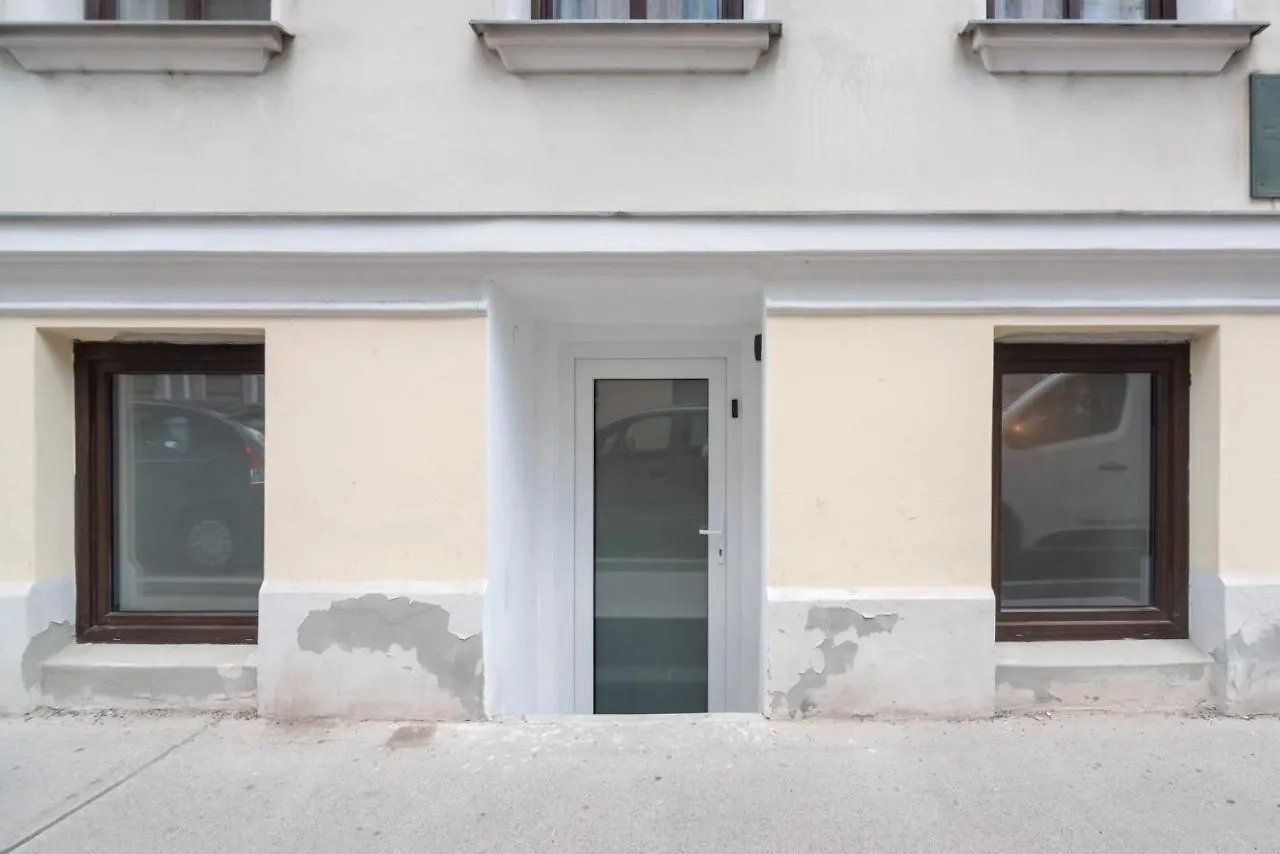Ferienwohnung Der Fuchsbau - Neu, kuschelig und zentral im Grünen Wien 0*,