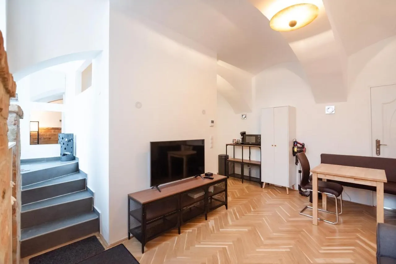 Ferienwohnung Der Fuchsbau - Neu, kuschelig und zentral im Grünen Wien